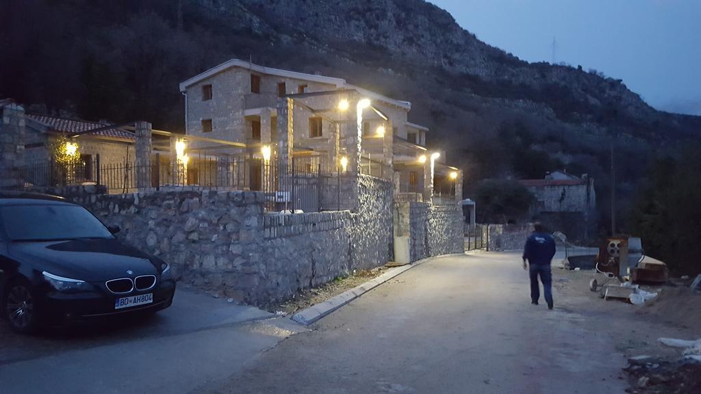Apartment Stone House *
