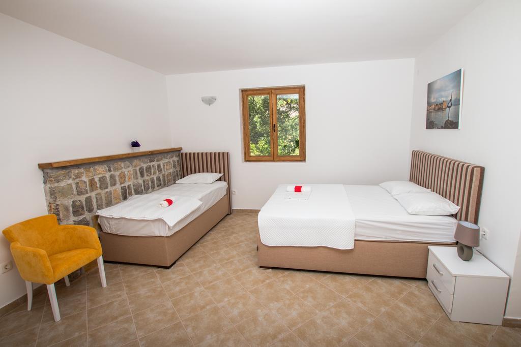 Stone House Apartment