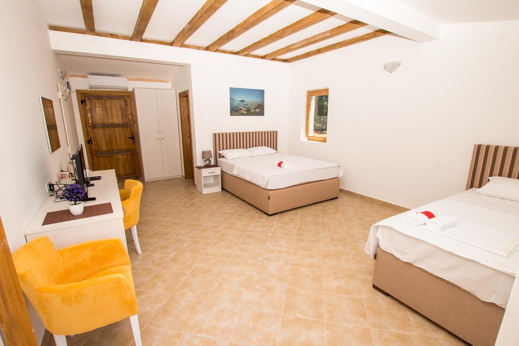 Stone House * Budva