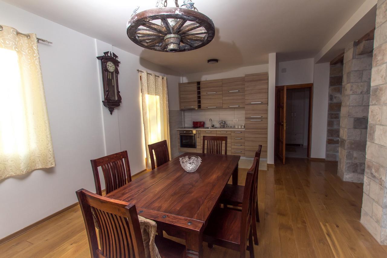 Apartment Stone House *